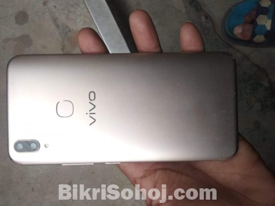 VIVO V9
